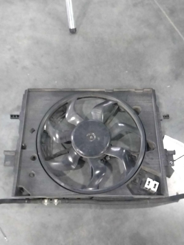 2023 Nissan Sentra Engine Cooling Fan Motor OEM Silver 39K Miles Good Condition