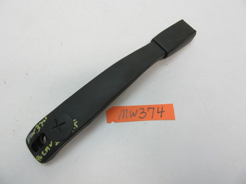 95 96 CAVALIER SUNFIRE PASSENGER RIGHT FRONT SEAT BELT SEATBELT BUCKLE LATCH CAR