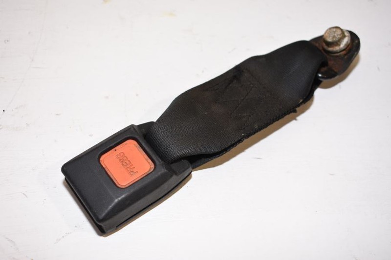 1989-1994 NISSAN 240SX S13 KA24DE SILVIA LEFT REAR SEAT BELT BUCKLE OEM