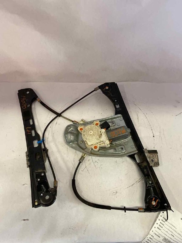 Front Door Regulator MERCEDES C230 Left 04 05 06 07