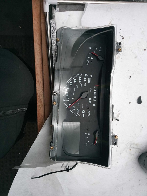 2000 Lincoln Town Car Speedometer Gauge OEM YW1F10849AA Used 141k Miles