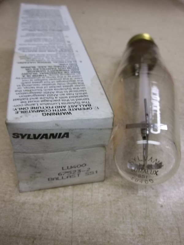 NEW Sylvania Lumalux High Pressure Sodium Lamp LU400 67523-2 lot of 5