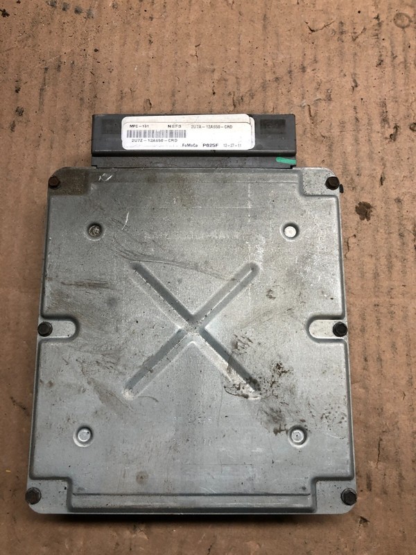 2001 2004 Ford EscapeEngine Control Unit ECU ECM 2U7A-12A650-CRD F6301 PS