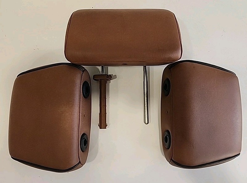 2011-2018 JEEP GRAND CHEROKEE REAR 2ND ROW SEAT HEADREST LEATHER BROWN Set Of 3