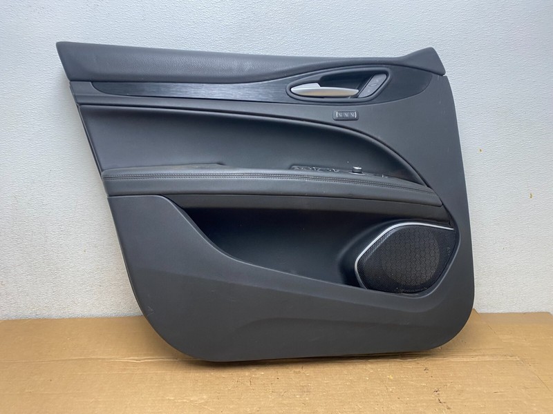 2017-2022 Alfa Romeo Stelvio Front Left Driver LH Interior Door Panel M6920 DG