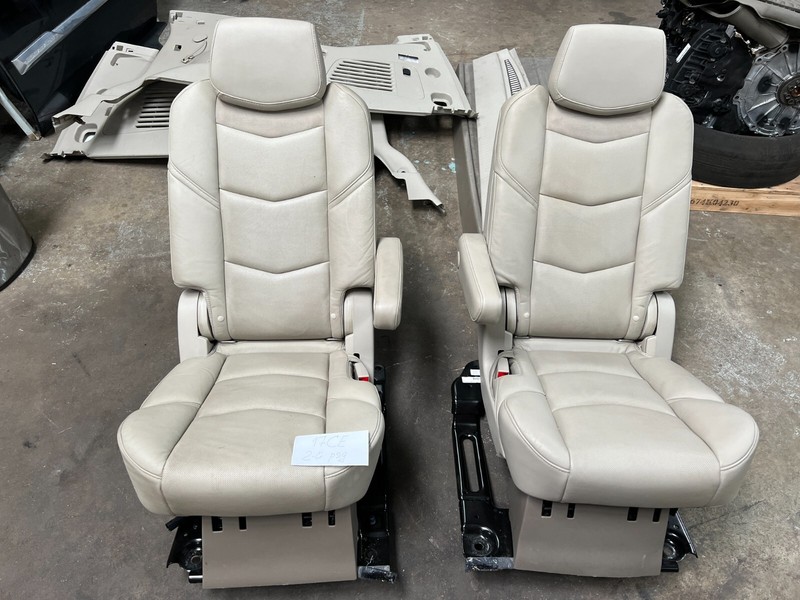 17-20 Cadillac Escalade PERFORATED LEATHER REAR SECOND ROW SEATS Shale OEM