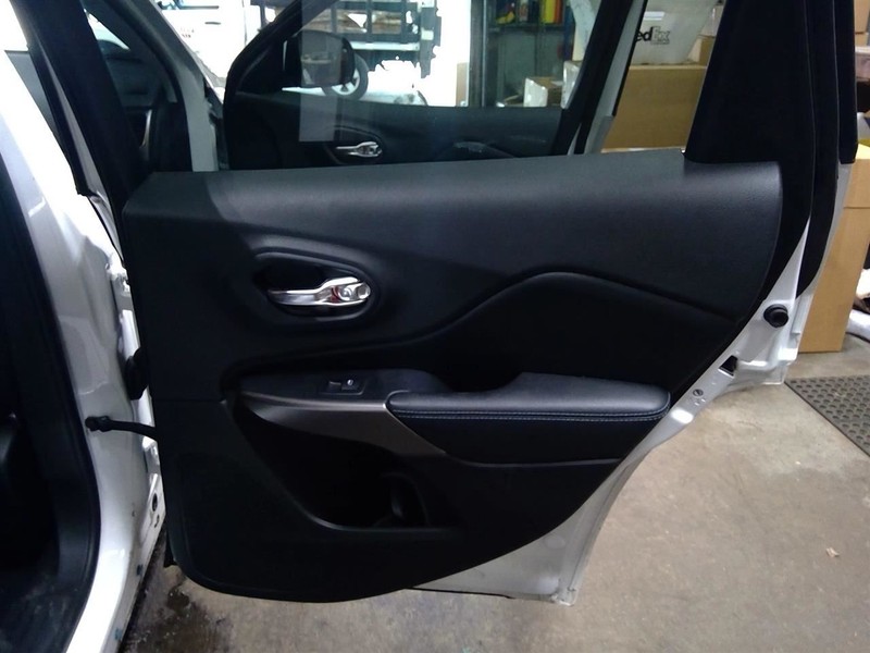CHEROKEE2019 Passenger Right Rear Door Trim Panel Rear 1778469
