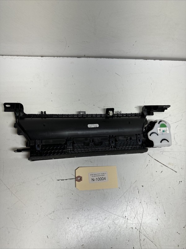 2017-2020 Tesla Model 3 M3 Left A/C Air Heater Vent Duct Lower Driver B16