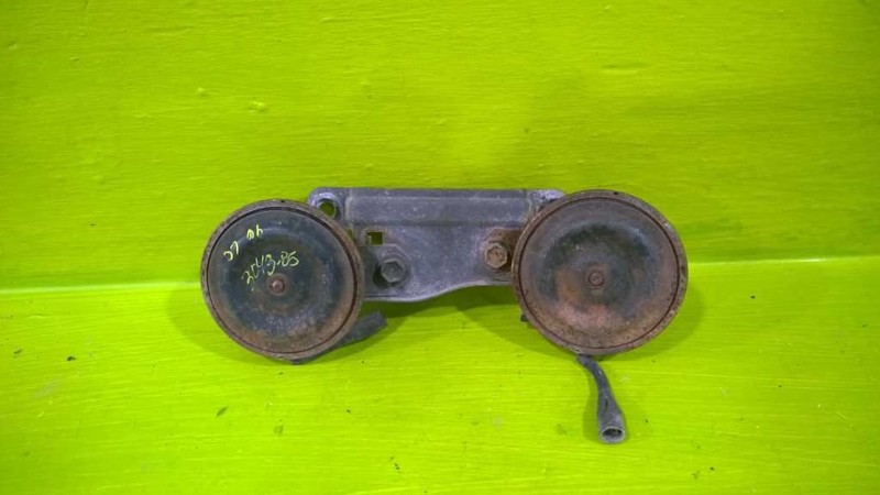 91 92 93 94 95 96 97 LAND CRUISER HORN OEM 3043-85A