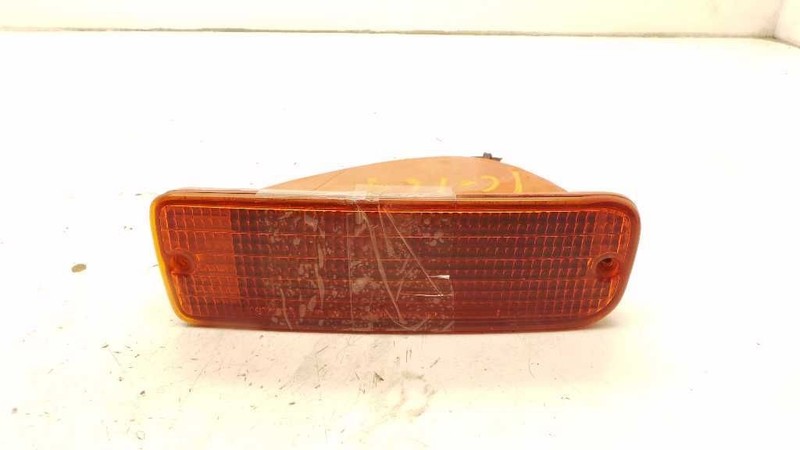 96 97 98 TOYOT 4 RUNNER Left Driver Corner/Park Light Park Lamp 81520-35120