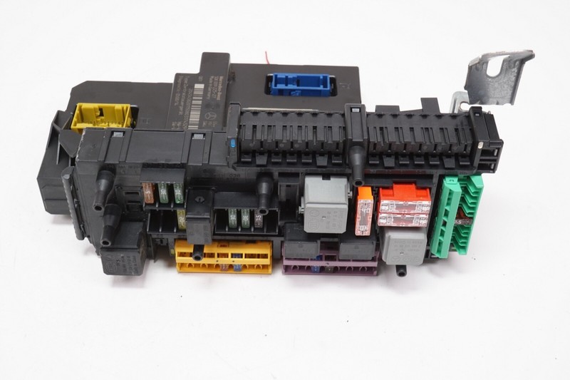MERCEDES W204 C-Class Rear SAM Module Relay Fuse Box OEM 2008 2009