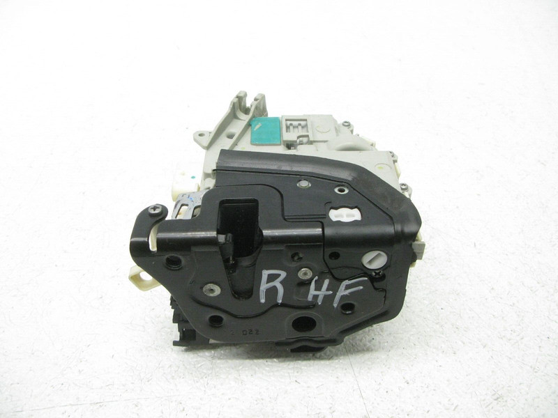 10-22 AUDI 8T S5 B8 A4 S4 A8 Q3 Q5 Q7 DOOR LATCH LOCK ACTUATOR FRONT RIGHT 11022