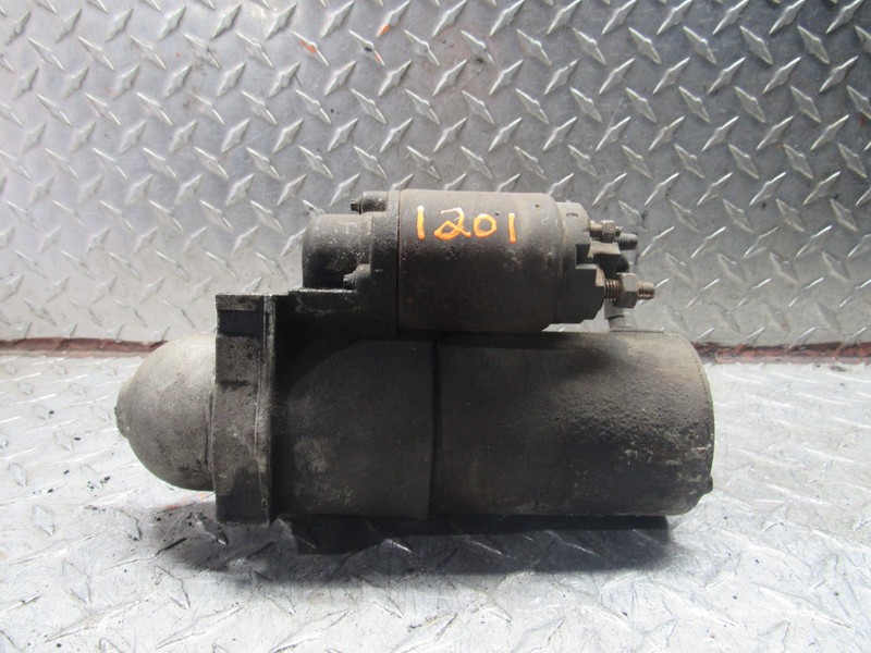 2001-2005 GMC YUKON/ YUKON XL 1500/ 2500/ SUBURBAN 2500 STARTER MOTOR 6.0L