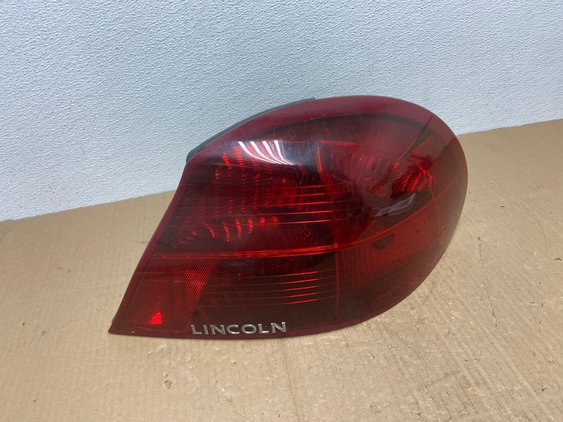 1998 - 2002 Lincoln Continental Right Passenger Rh Side Tail Light Oem AB8342 LK