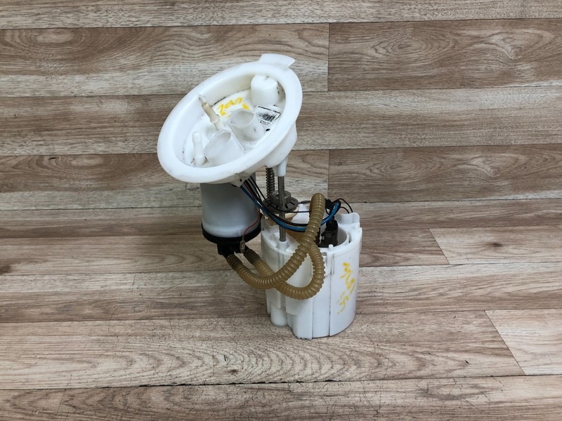 BMW F30 320 328 OEM FUEL PUMP ASSEMBLY 2.0L 2012-2016 3