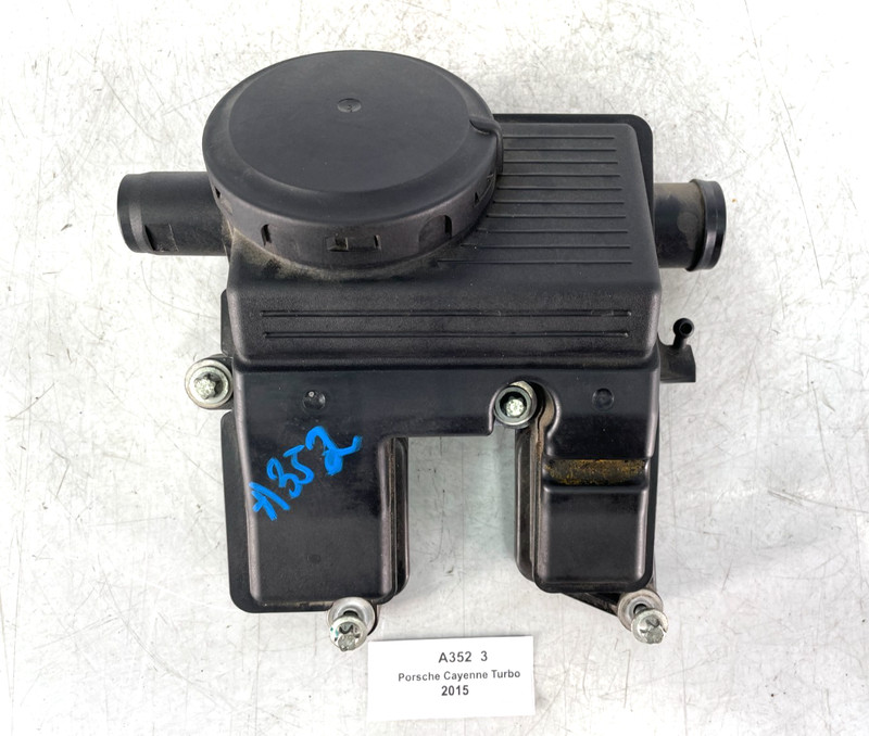 ✅ 11-18 OEM Porsche Cayenne Turbo 958 4.8L Engine Oil Separator Valve