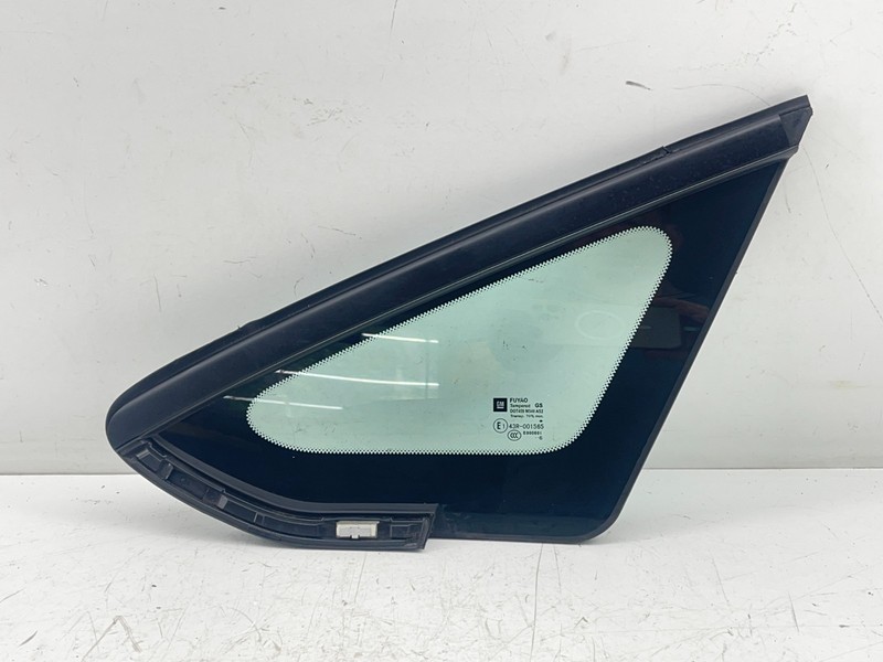 2016-2019 BUICK CASCADA Front Left Small Vent Glass OEM