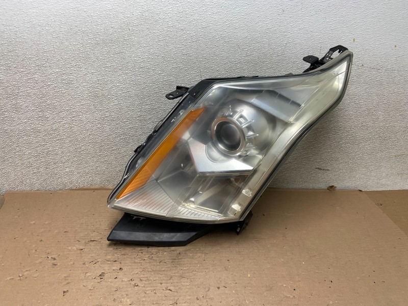 Halogen 2010 to 2016 Cadillac SRX Left Driver LH Side Headlight AB0823 DW