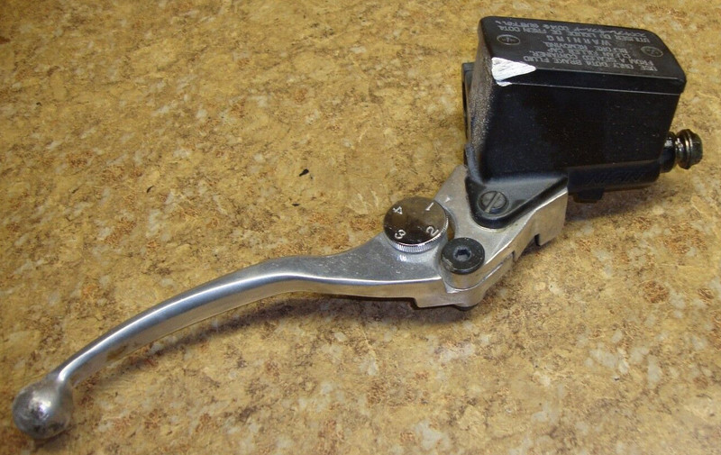 2006 Suzuki Katana GSX600F GSX 600 GSX600 F Right Brake Lever Master Cylinder