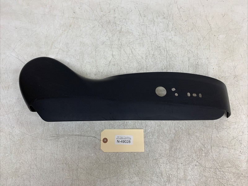 17-21 TESLA MODEL 3 FRONT RH PASSENGER SIDE SEAT OUTER COVER TRIM OEM 49028 B56