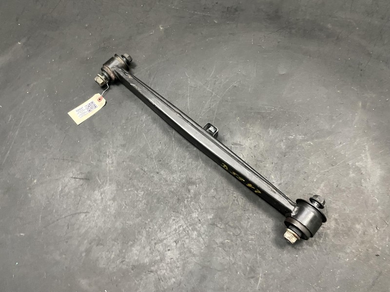 Rear Right Lower Control Arm 2018 Dodge RAM 1500 04877161AF 2013 2014 2015 -2022