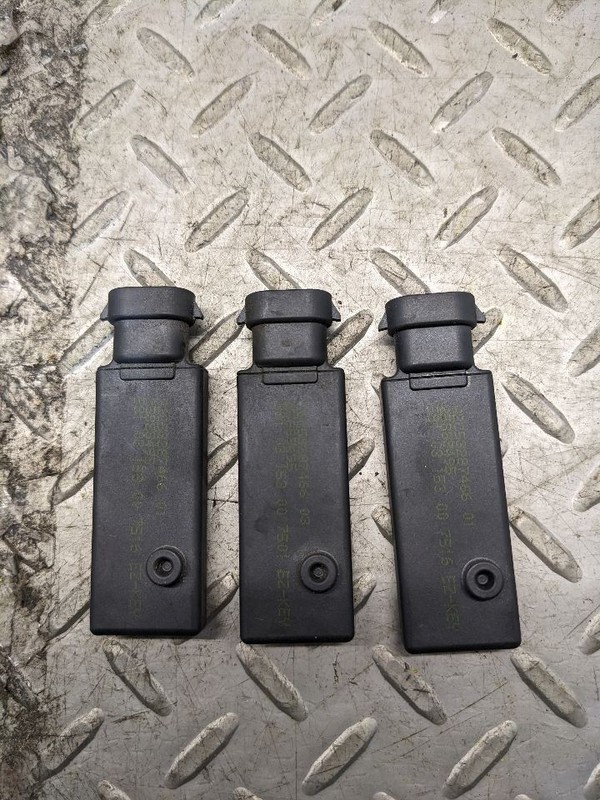 05-13 C6 Corvette Keyless Entry Remote Antennas 25888495 1184628