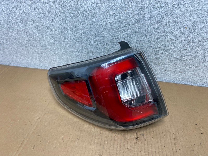 2013 to 2016 GMC Acadia Left Driver LH Side Tail Light AD0893 LK