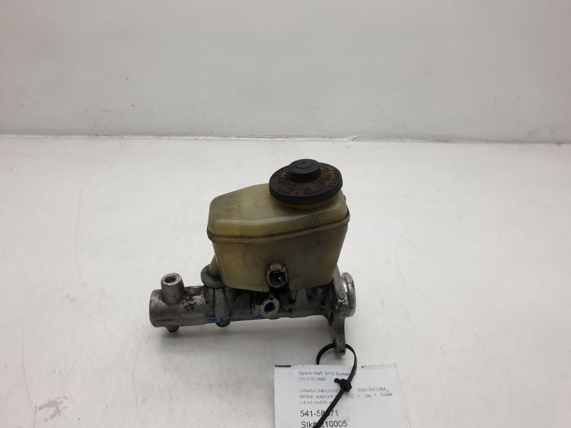95-00 TOYOTA TACOMA 3.4L V6 4X4 BRAKE MASTER CYLINDER ASSEMBLY