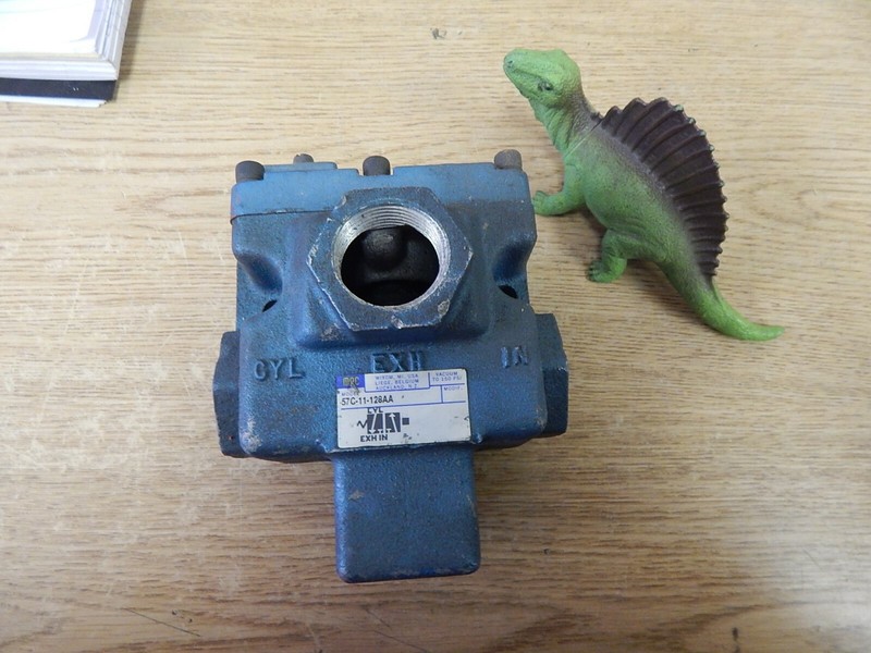 MAC 57C-11-128AA 10/32 Valve *FREE SHIPPING*