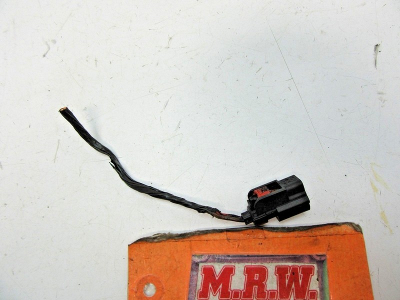 WIRE PLUG CONNECTOR OFF CAMSHAFT POSITION ACTUATOR MAGNET VARIABLE TIMING SENSOR