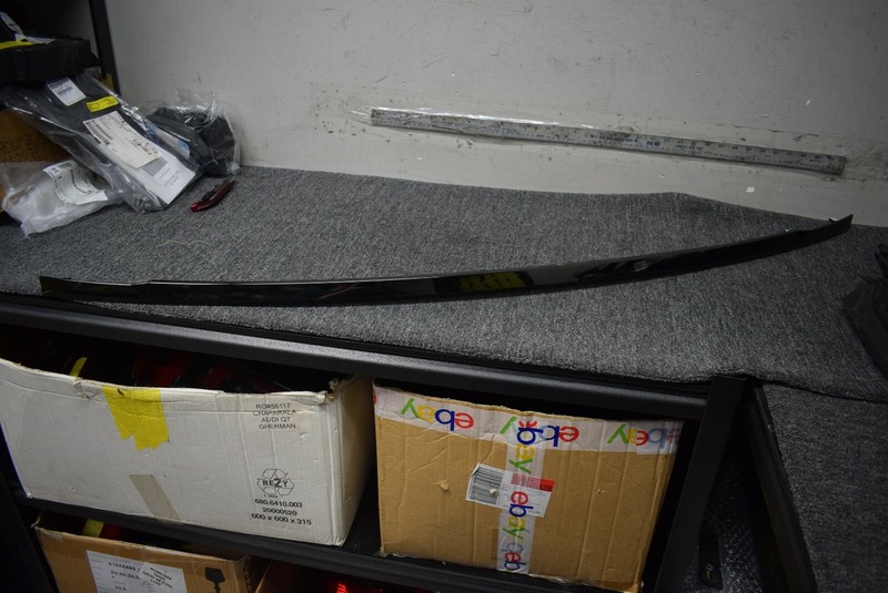 BMW MOLDING TRIM FACTORY OEM LOCAL PICKUP