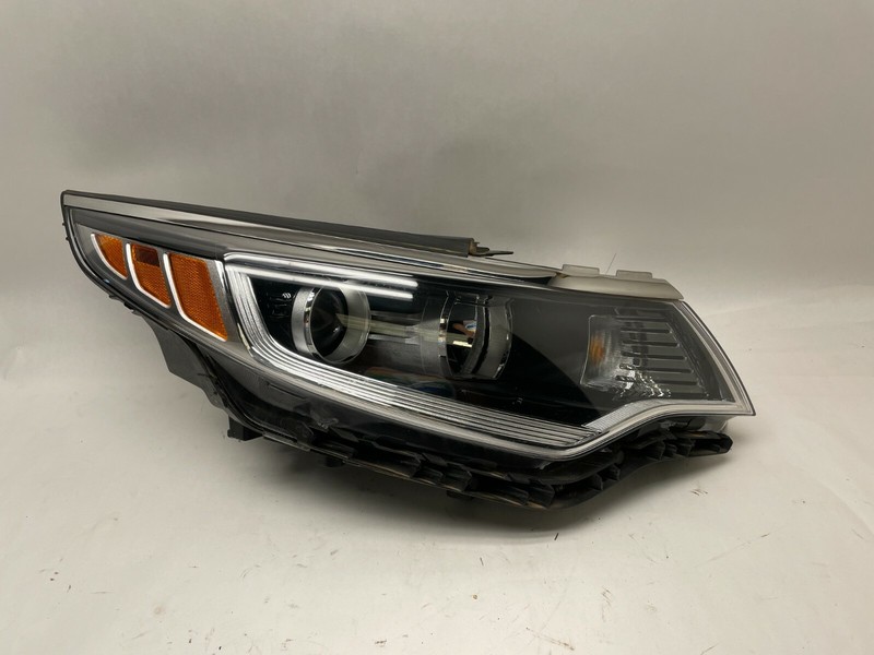 2016 2017 2018 KIA OPTIMA HALOGEN HEADLIGHT RIGHT PASSENGER RH SIDE LAMP OEM