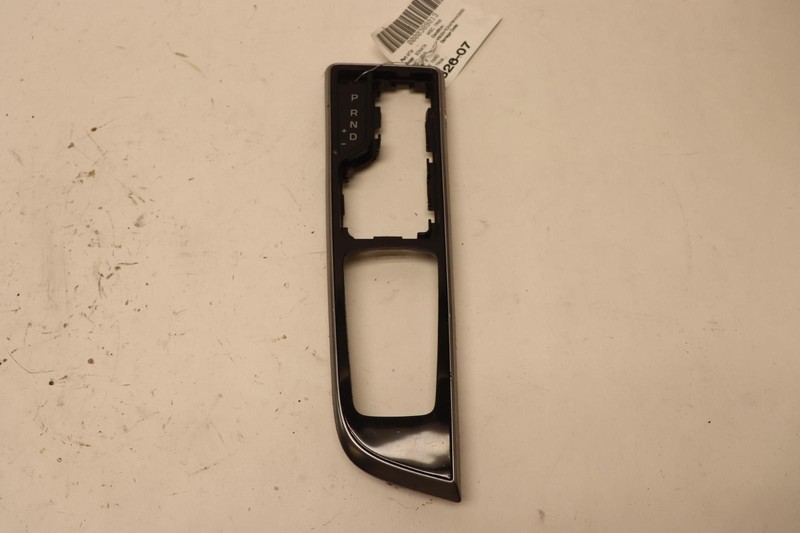 2015-2017 HYUNDAI SONATA CENTER CONSOLE GEAR SHIFTER TRIM BEZEL PANEL OEM