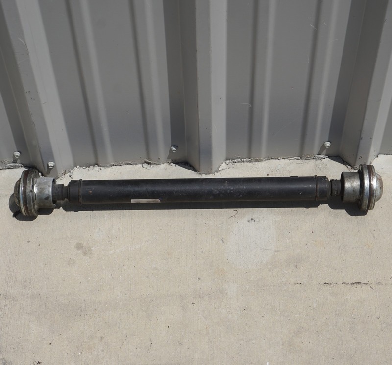 2014 - 2020 Maserati Ghibli AWD Front Drive Shaft Propeller OEM