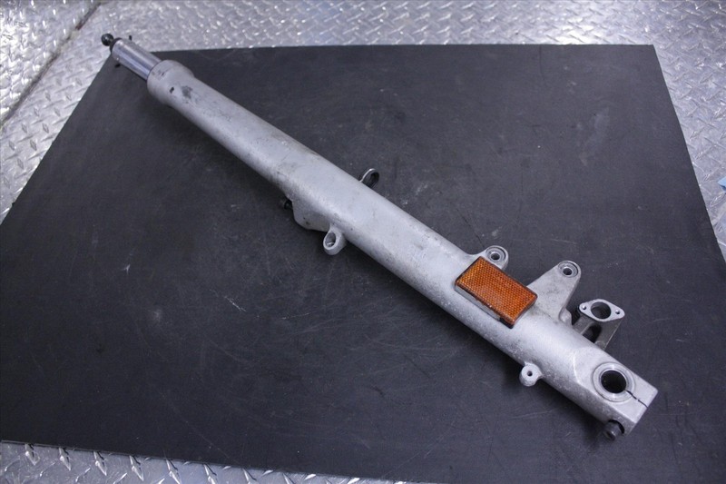 2002 BMW R 1150 RT FRONT LEFT FORK SUSPENSION TUBE R1150 R1150RT 02