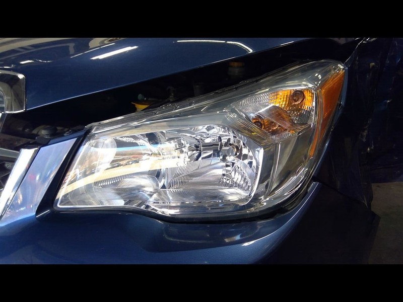 Driver Headlight Chrome Background Halogen Fits 14-16 FORESTER 1482309