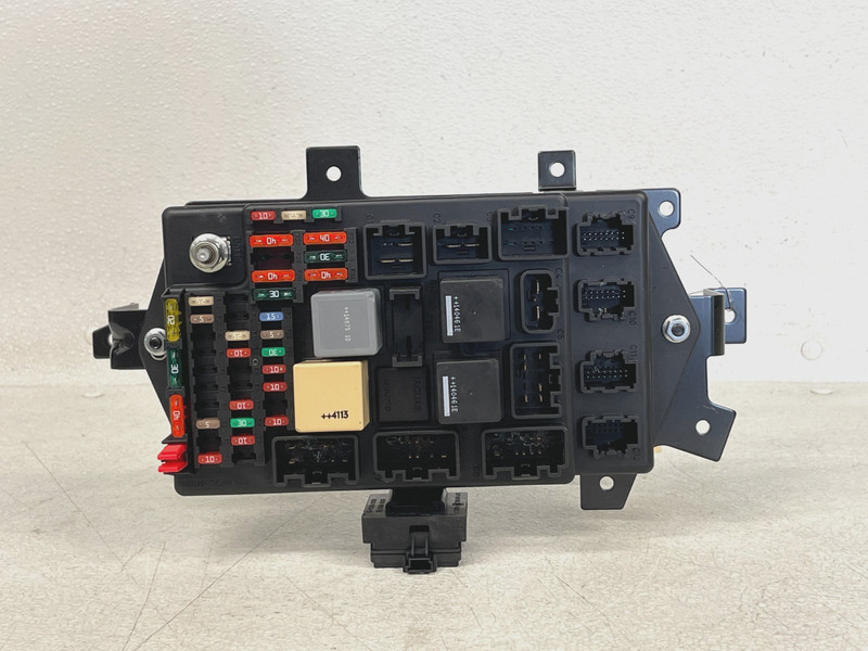 ⭐2010-2015 JAGUAR XK XKR POWER FUSE RELAY DISTRIBUTION JUNCTION BOX OEM LOT2662