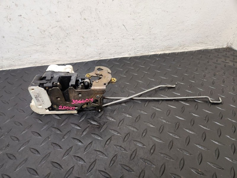 00-06 GMC Yukon Front Left Driver Door Latch Lock Actuator OEM 15110643