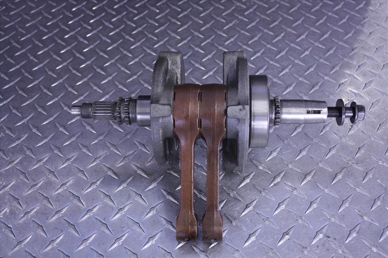 2008 HYOSUNG GT 650 R COMET CRANK CRANKSHAFT SHAFT W/ CONNECTING RODS OEM GT650