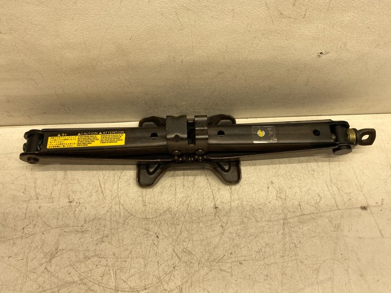 2004-2007 TOYOTA HIGHLANDER EMERGENCY SPARE ROADSIDE JACK OEM