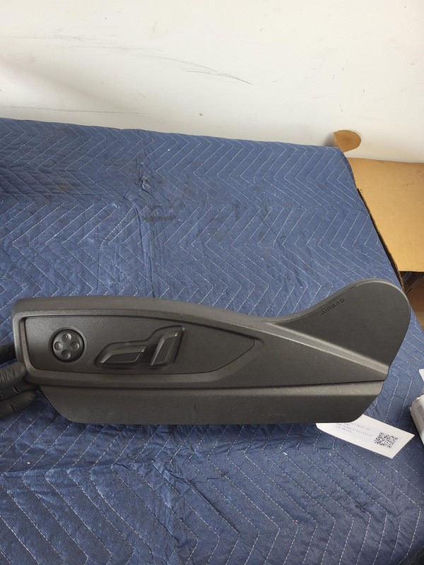 Used Oem Audi Front Left Driver Seat Switch Cover 80A881325 for 2018-2023 Q5