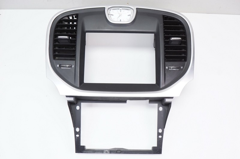 CHRYSLER 300 Center instrument Panel Bezel Dash Air Vent 8.4" OEM 2011 - 2014