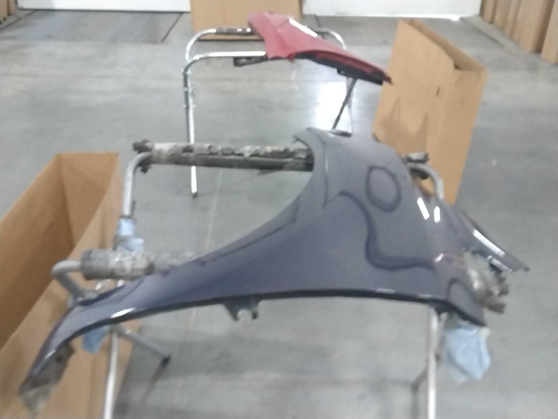 2017 KIA Sedona Front Left Fender Blue 228376 Used 104K Miles