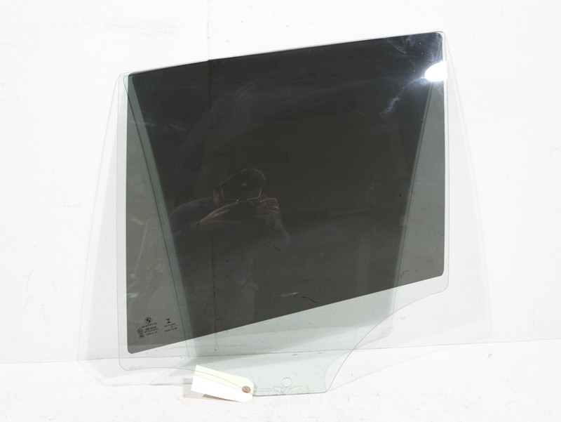 12-15 BMW E84 X1 REAR LEFT DOOR WINDOW GLASS PANEL FACTORY OEM