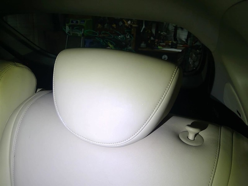 EX35 2008 2 Rear Headrests 1747743