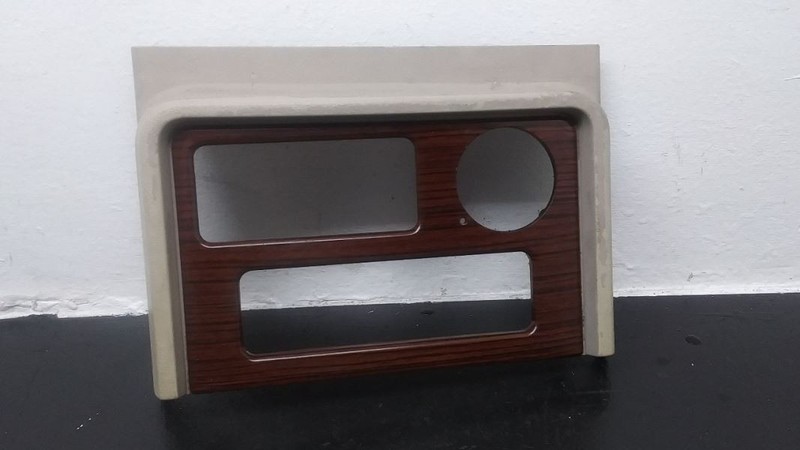 03-06 Cadillac Escalade Front Console Cubby & Clock Trim Bezel OEM 88987015