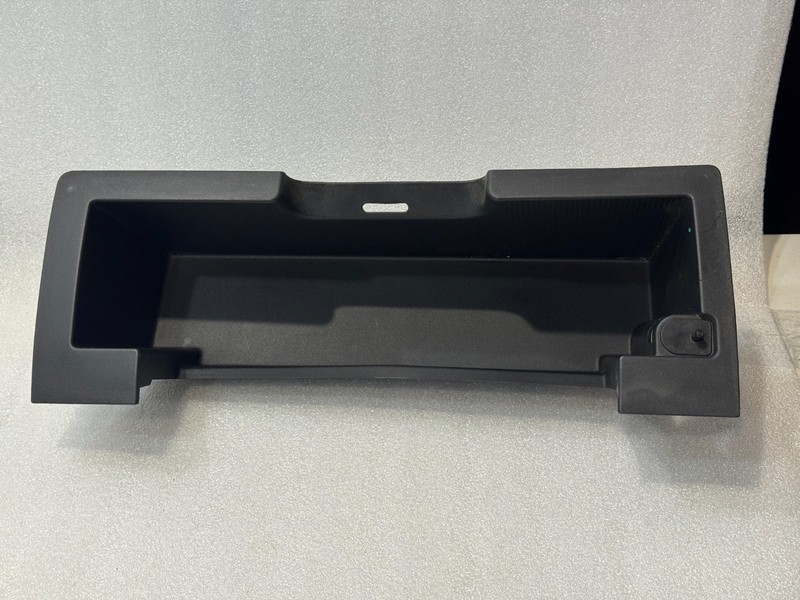 2013-2018 DODGE RAM 2500 CENTER DASH STORAGE TRAY 1RF25DX9AA OEM 2017 2016 2015