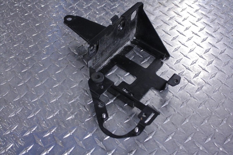 2009 TRIUMPH SPEEDMASTER BATTERY BRACKET MOUNT TRAY HOLDER SPEED MASTER