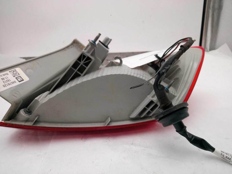Used Left Tail Light Assembly fits: 2017 Chevrolet Cruze Sedan quarter panel mou