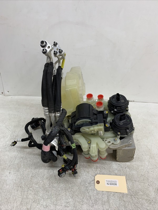 20-23 Tesla Model 3 Super Manifold Coolant Octovalve Chiller OEM 50008